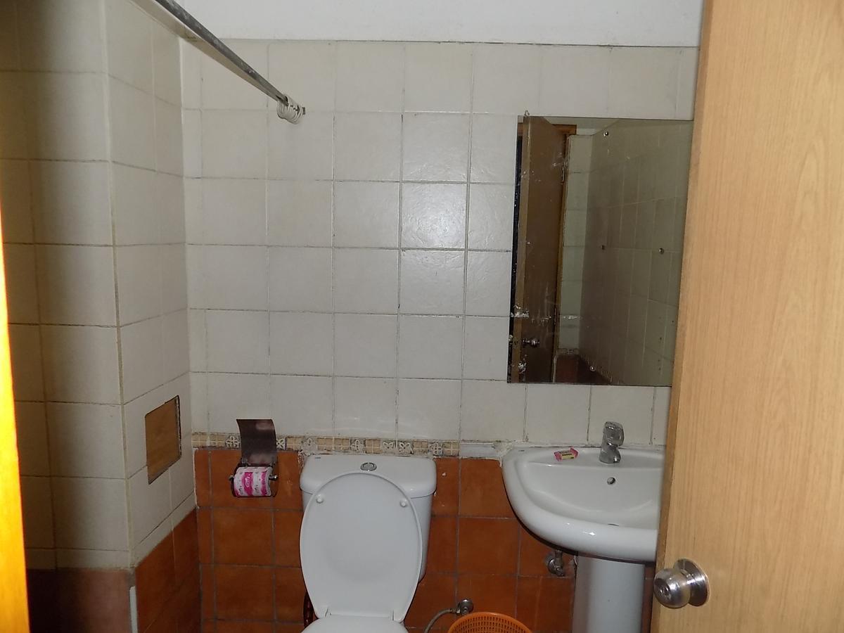 Aponye Hotel Kampala Bagian luar foto