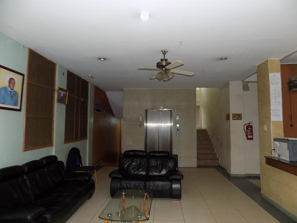 Aponye Hotel Kampala Bagian luar foto