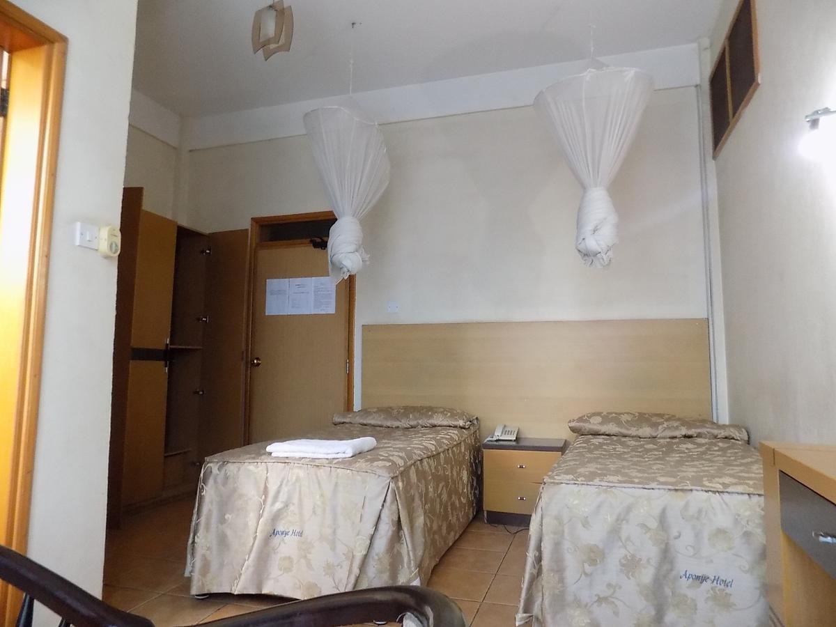 Aponye Hotel Kampala Bagian luar foto